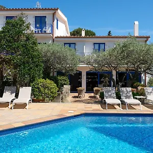https://hotel-blaumar-cadaques.catalonia-hotels.com