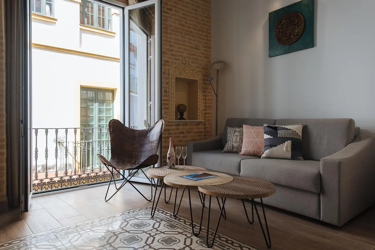 Aparthotel Hommyhome Casa Assle Seville